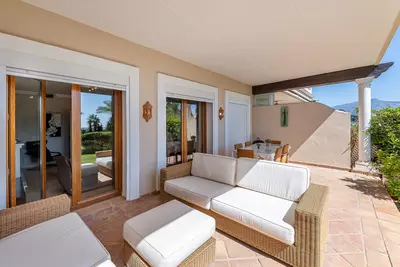 Townhouse in El Paraiso