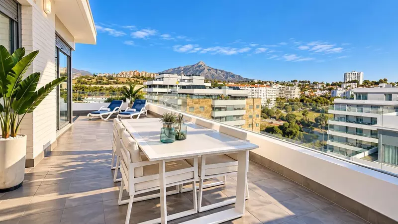 Penthouse in Nueva Andalucía