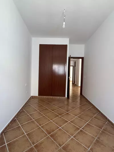 Middle Floor Apartment in Estepona