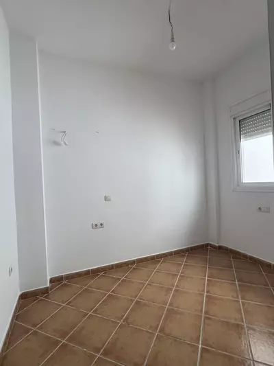 Middle Floor Apartment in Estepona
