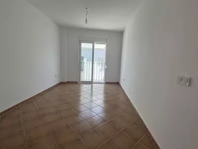 Middle Floor Apartment in Estepona
