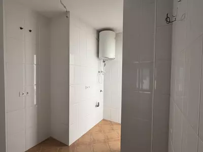 Middle Floor Apartment in Estepona