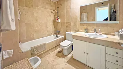 Middle Floor Apartment in Marbella