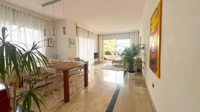 Middle Floor Apartment in Marbella