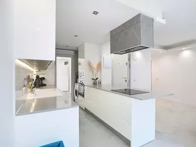 Middle Floor Apartment in Estepona