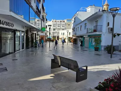 Middle Floor Apartment in Estepona