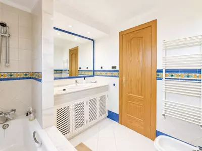 Semi-Detached House in Marbella