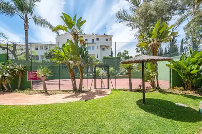 Middle Floor Apartment in Puerto Banús