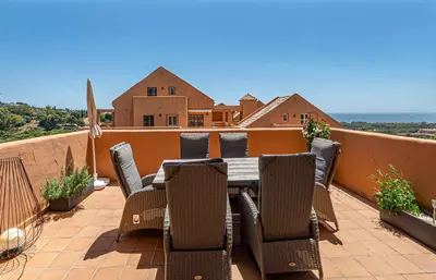 Middle Floor Apartment in Elviria