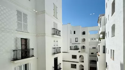 Middle Floor Apartment in Puerto Banús