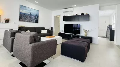 Middle Floor Apartment in Puerto Banús