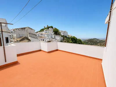 Semi-Detached House in Casares