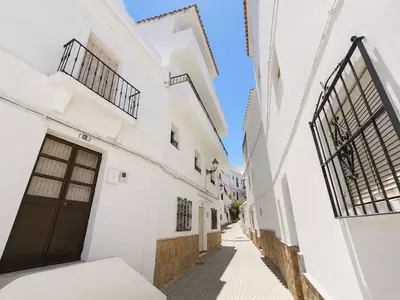 Semi-Detached House in Casares
