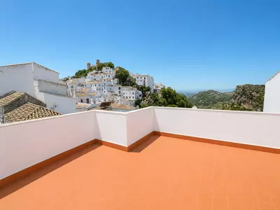 Semi-Detached House in Casares