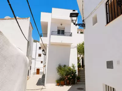 Semi-Detached House in Casares