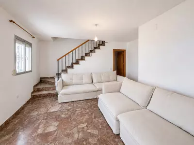 Semi-Detached House in Casares