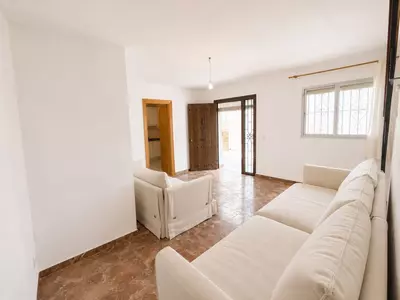Semi-Detached House in Casares