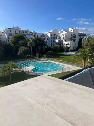 Middle Floor Apartment in Puerto Banús