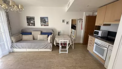 Middle Floor Apartment in Estepona