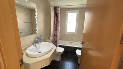 Middle Floor Apartment in Estepona