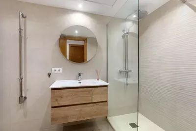 Middle Floor Apartment in Selwo