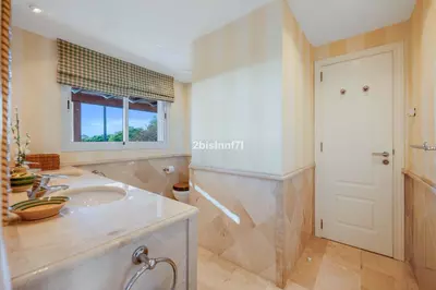 Detached Villa in Elviria