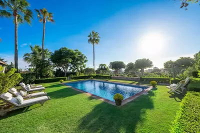 Detached Villa in Elviria