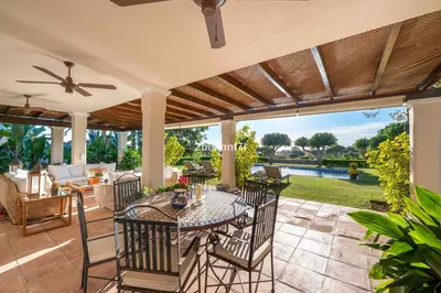 Detached Villa in Elviria