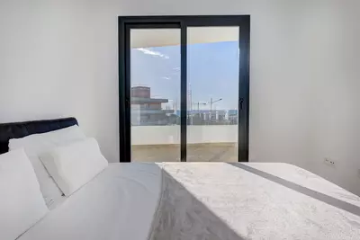 Middle Floor Apartment in Estepona