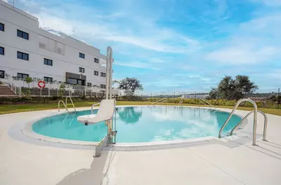 Middle Floor Apartment in Estepona