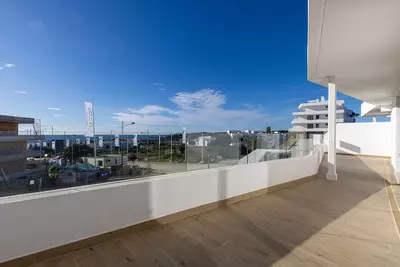 Middle Floor Apartment in Estepona