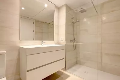 Middle Floor Apartment in Estepona