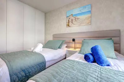 Middle Floor Apartment in Estepona