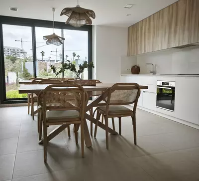 Middle Floor Apartment in Estepona