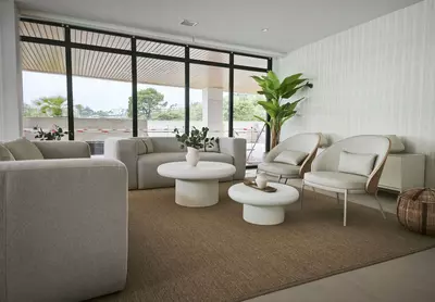 Middle Floor Apartment in Estepona