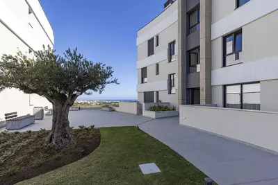 Middle Floor Apartment in Estepona