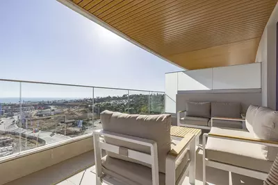 Middle Floor Apartment in Estepona