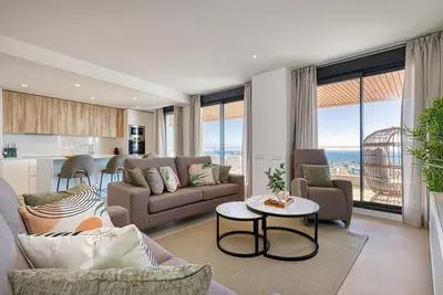 Middle Floor Apartment in Estepona