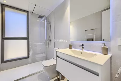 Middle Floor Apartment in Estepona