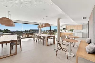 Middle Floor Apartment in Estepona