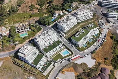 Middle Floor Apartment in Estepona