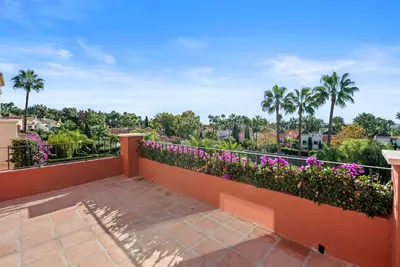 Townhouse in Nueva Andalucía
