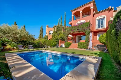 Townhouse in Nueva Andalucía