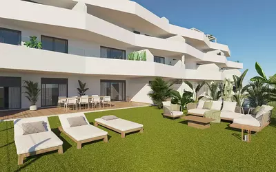 Middle Floor Apartment in Estepona