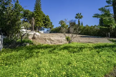 Land in Nueva Andalucía