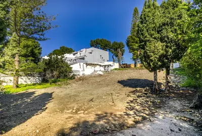 Land in Nueva Andalucía