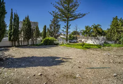 Land in Nueva Andalucía