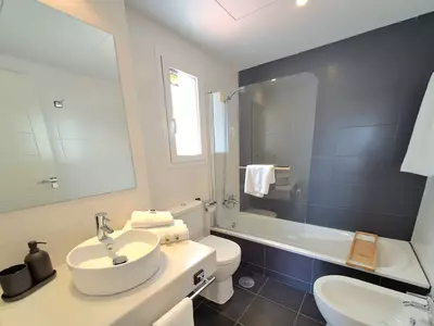 Middle Floor Apartment in Estepona