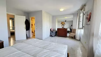 Middle Floor Apartment in Nueva Andalucía