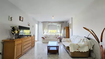 Middle Floor Apartment in Nueva Andalucía
